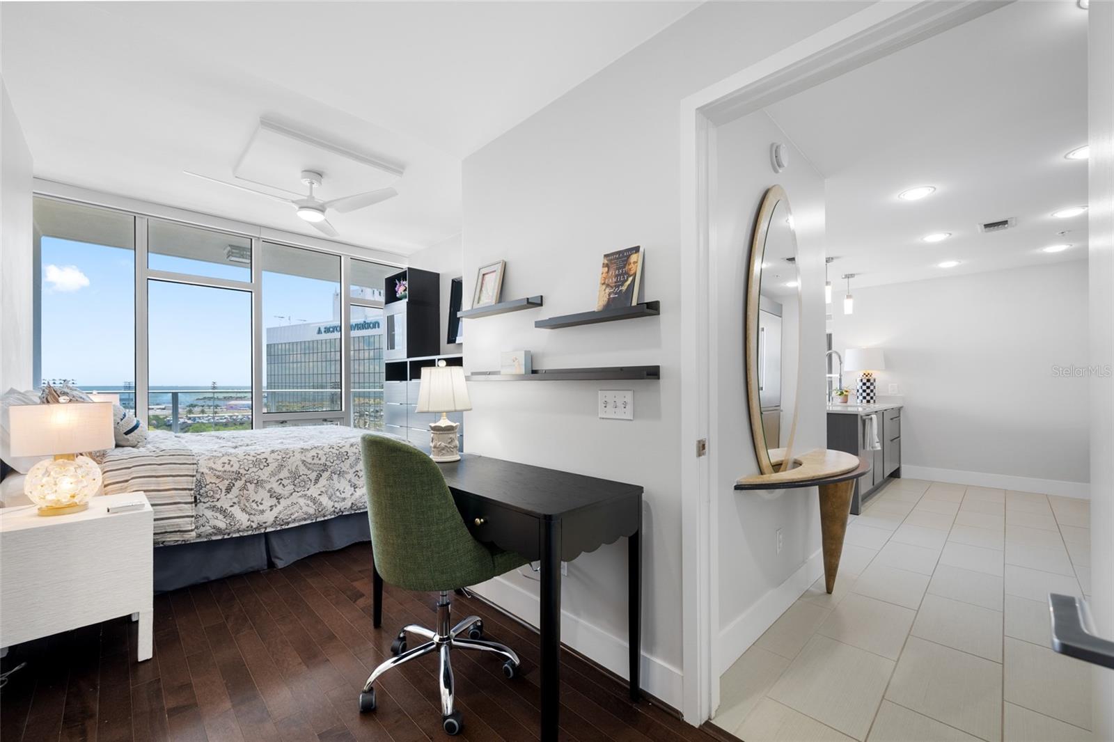 SIGNATURE PLACE CONDO - Residential