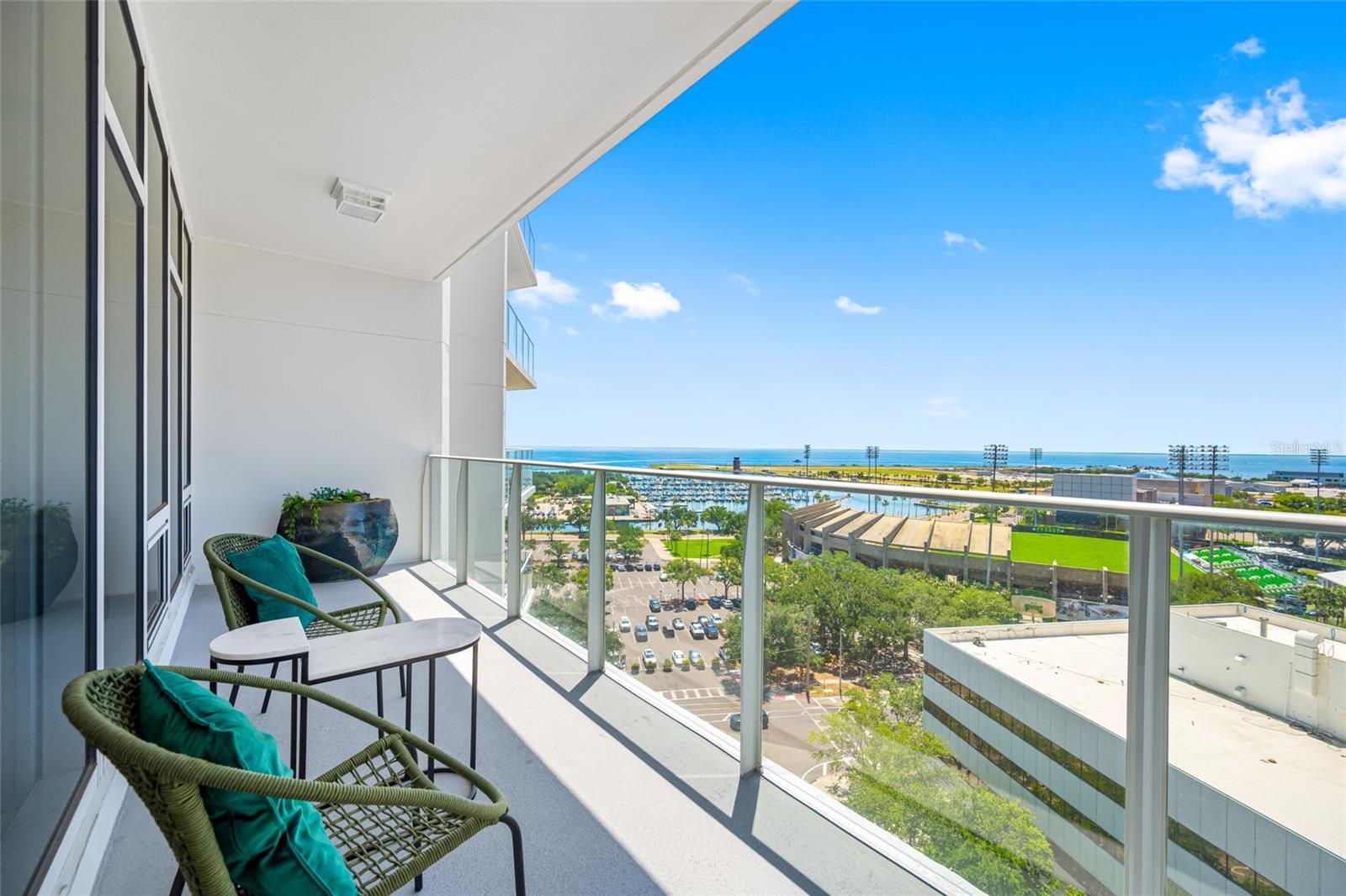 SIGNATURE PLACE CONDO - Residential