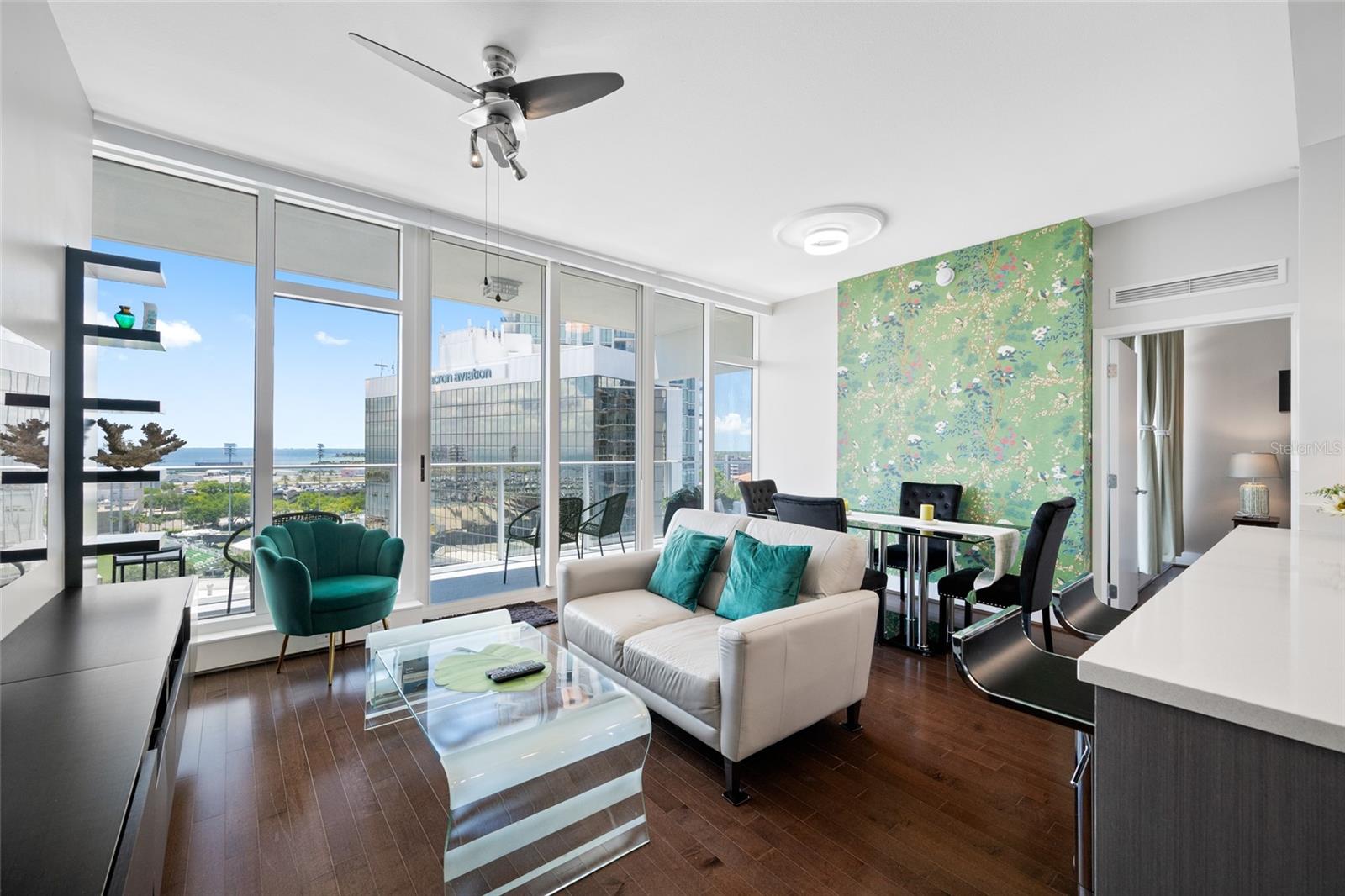SIGNATURE PLACE CONDO - Residential