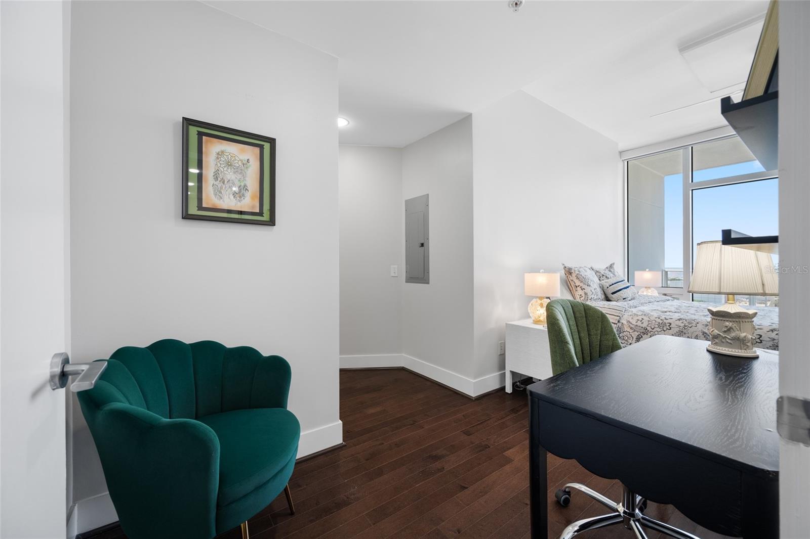 SIGNATURE PLACE CONDO - Residential