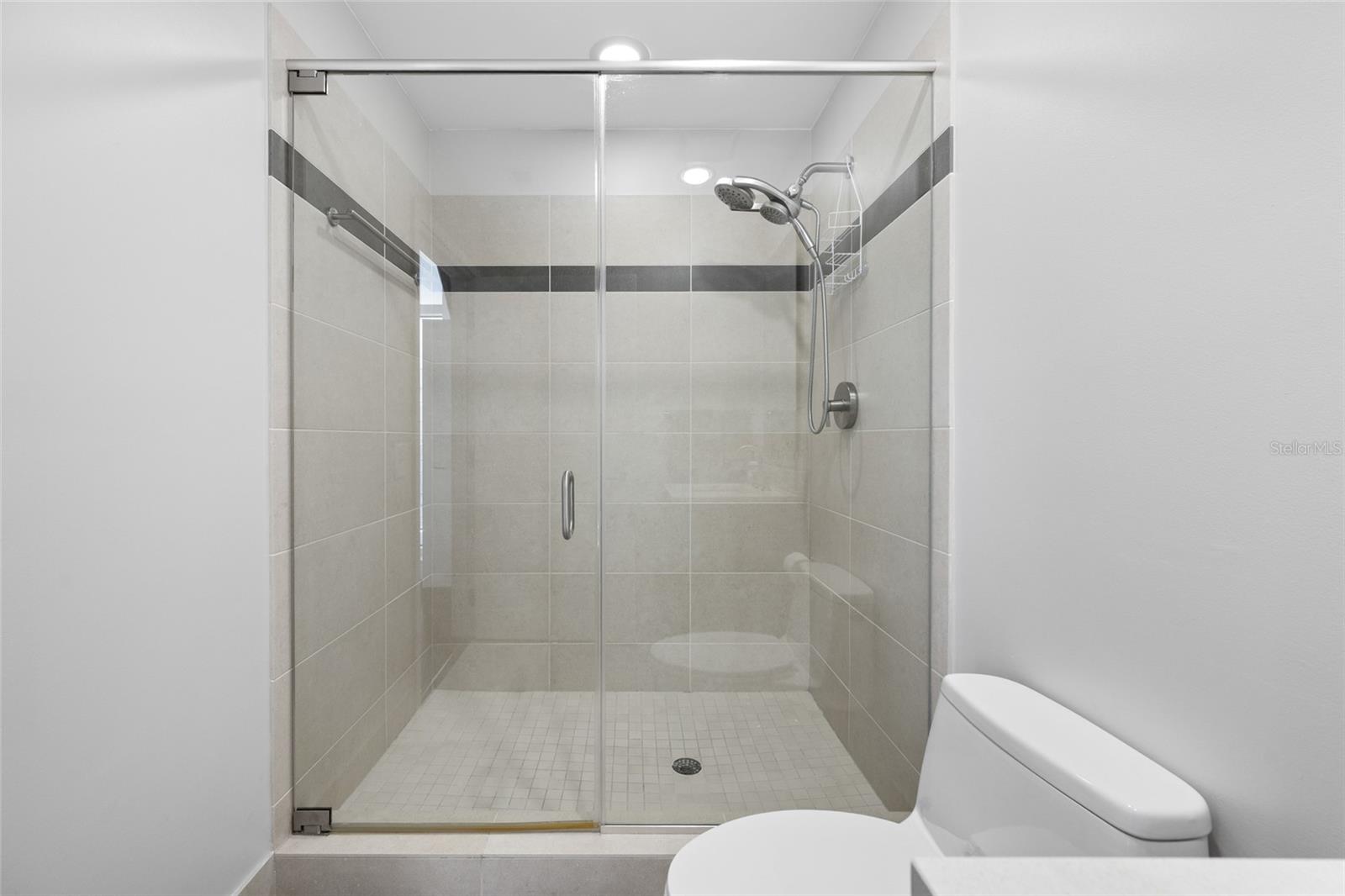 SIGNATURE PLACE CONDO - Residential