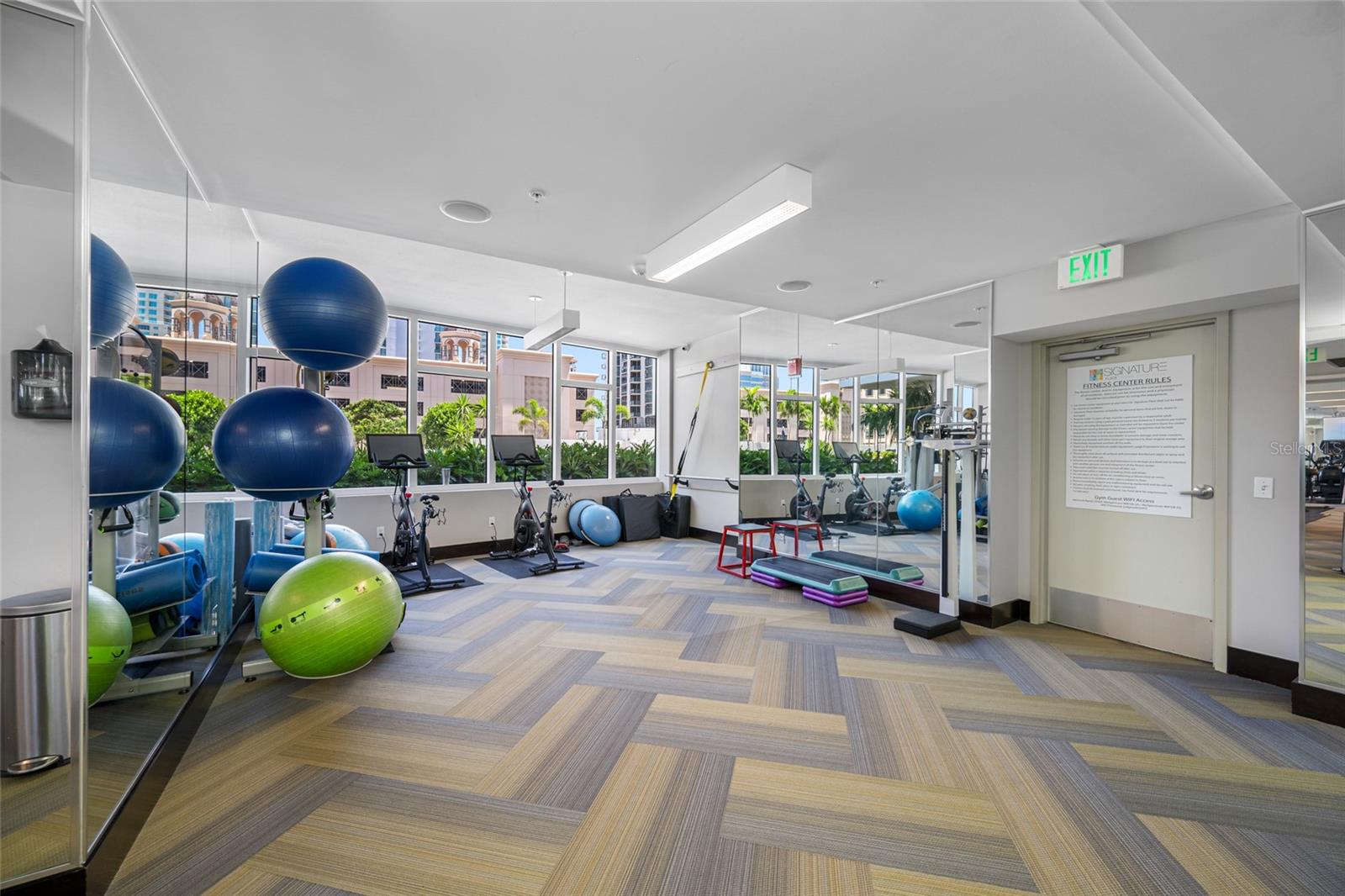 SIGNATURE PLACE CONDO - Residential