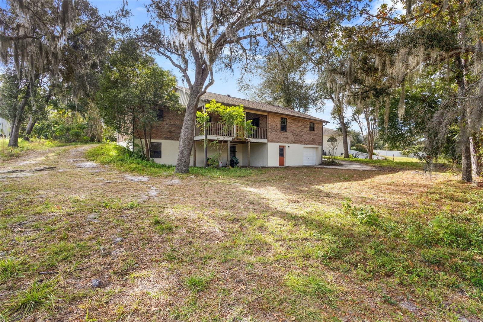 DELTONA LAKES - Residential