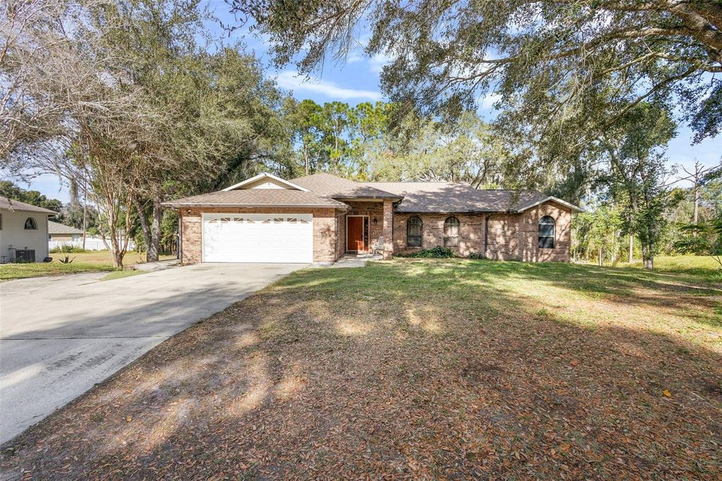 Photo of 3039 Etta Circle, Deltona, FL 32738 (MLS # V4946385)