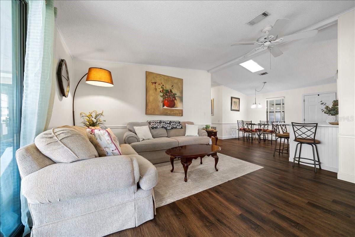 LADY LAKE ORANGE BLOSSOM GARDENS UNIT 08 - Residential