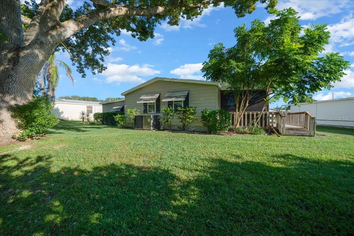 LADY LAKE ORANGE BLOSSOM GARDENS UNIT 08 - Residential