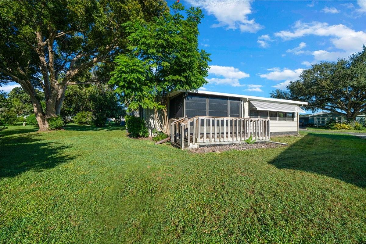 LADY LAKE ORANGE BLOSSOM GARDENS UNIT 08 - Residential