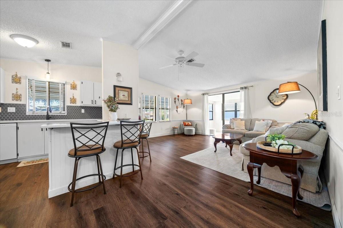 LADY LAKE ORANGE BLOSSOM GARDENS UNIT 08 - Residential