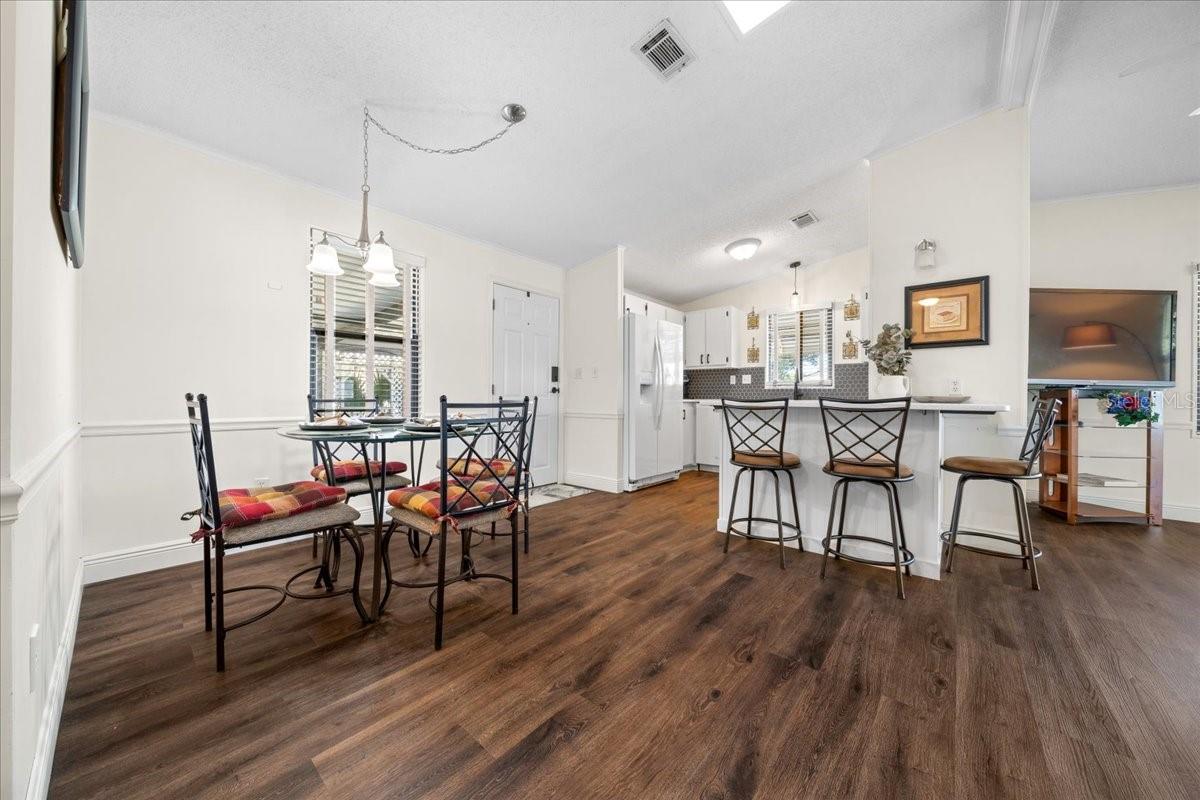 LADY LAKE ORANGE BLOSSOM GARDENS UNIT 08 - Residential