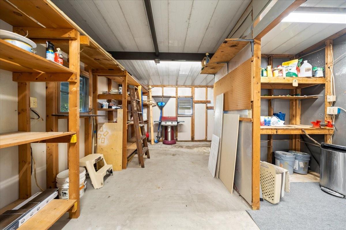 LADY LAKE ORANGE BLOSSOM GARDENS UNIT 08 - Residential