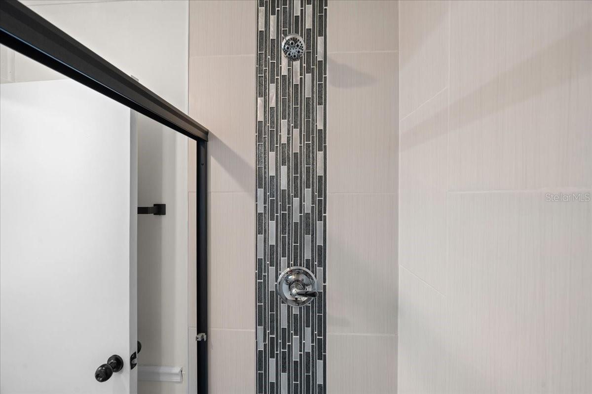 LADY LAKE ORANGE BLOSSOM GARDENS UNIT 08 - Residential