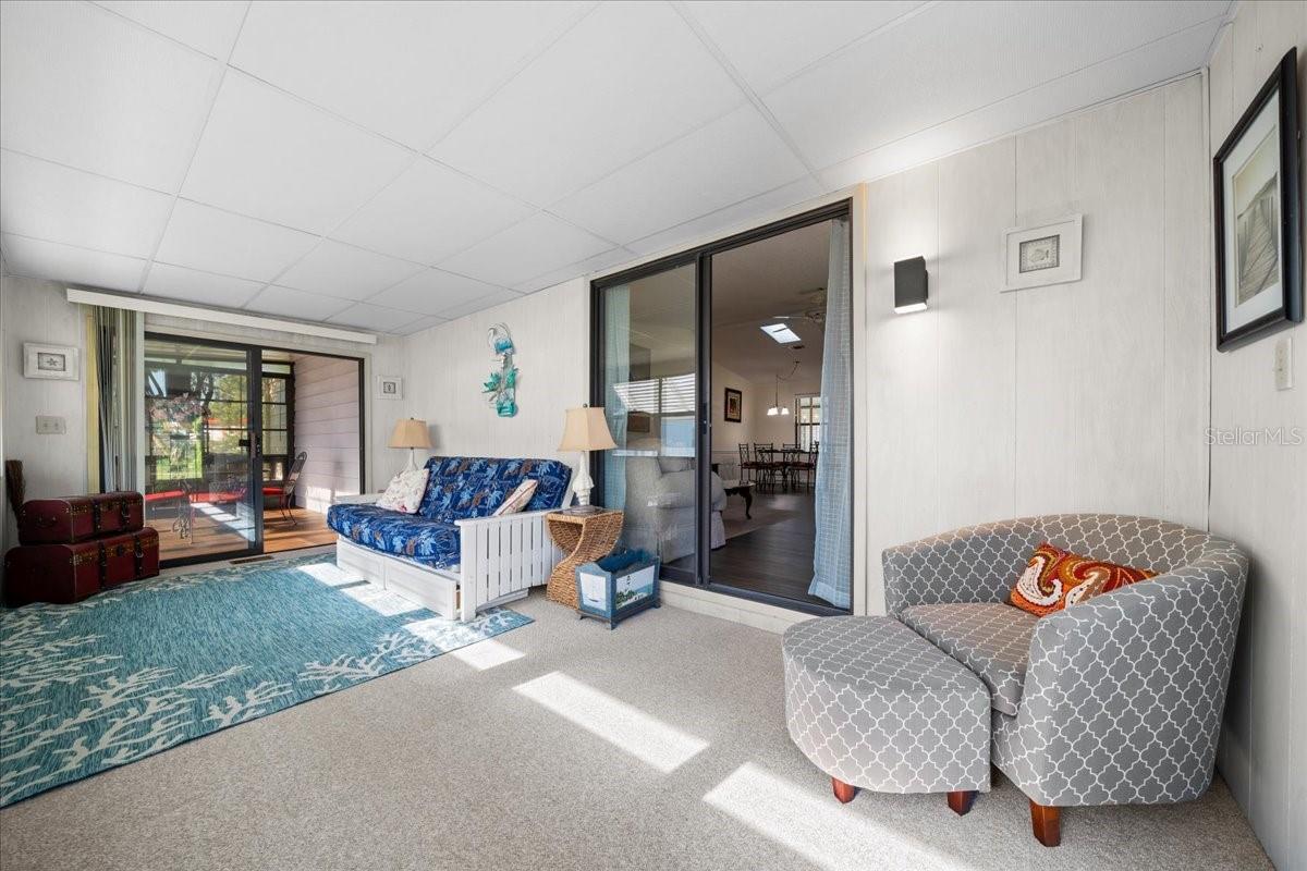 LADY LAKE ORANGE BLOSSOM GARDENS UNIT 08 - Residential