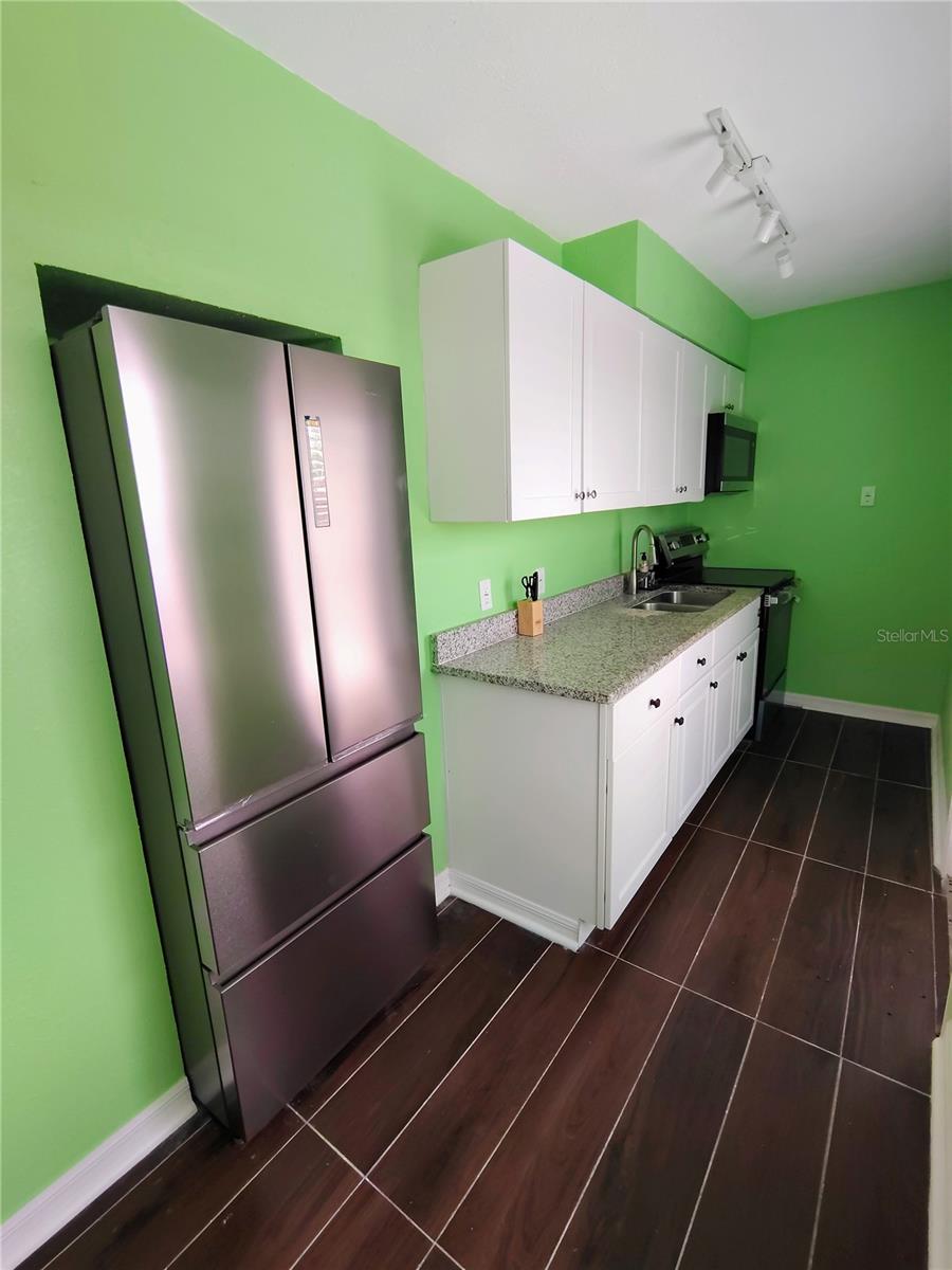 MADEIRA SHORES SUB - Residential Lease