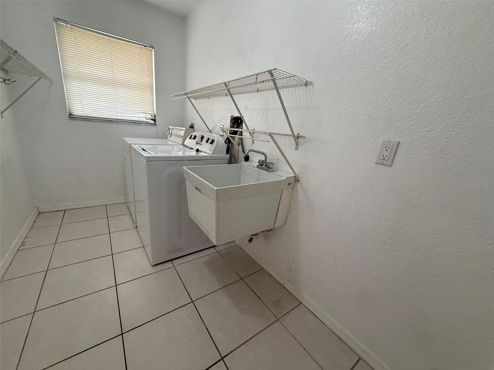 1001 S WAPELLO STREET