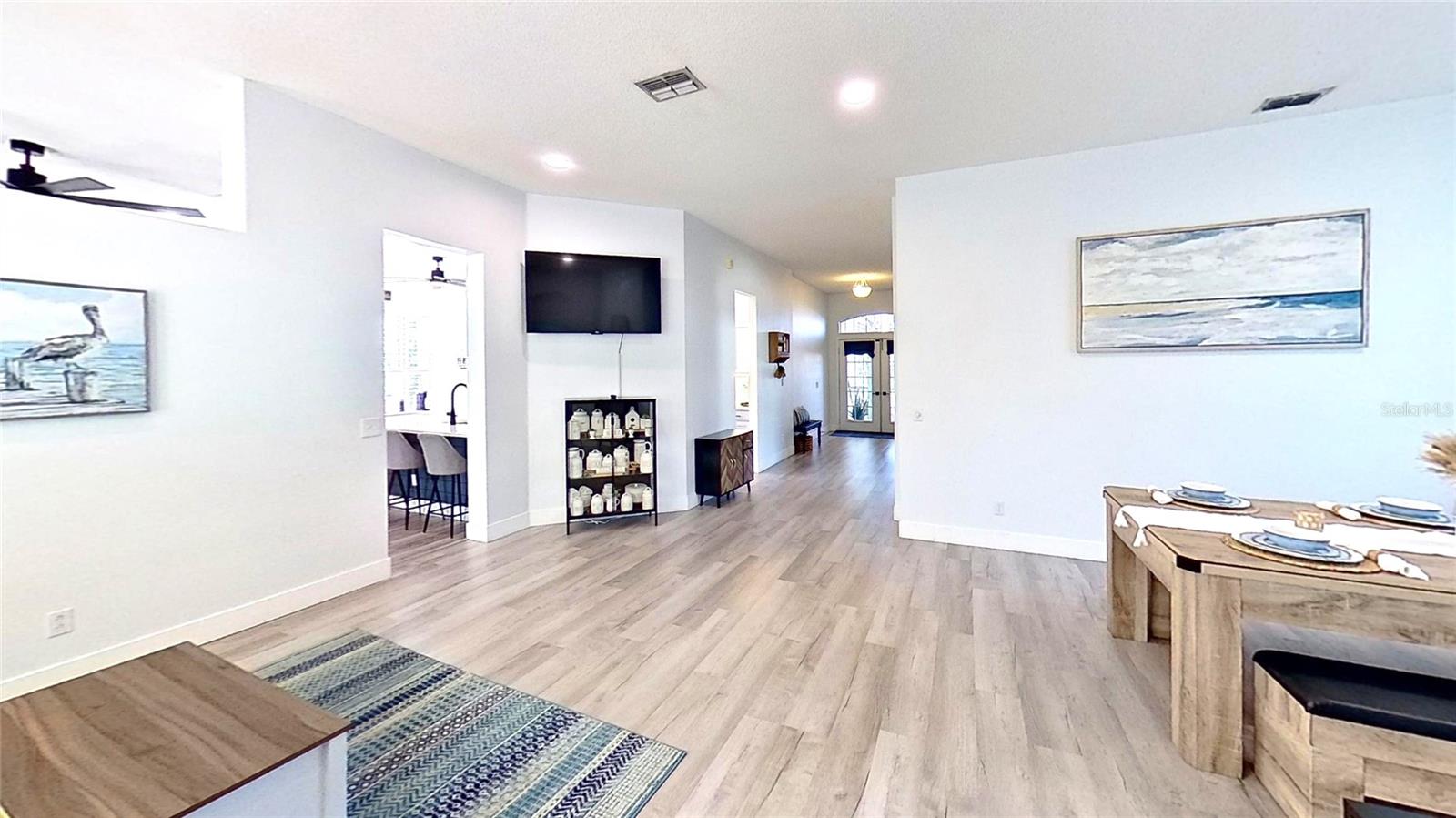 WOODMERE LAKES - Residential