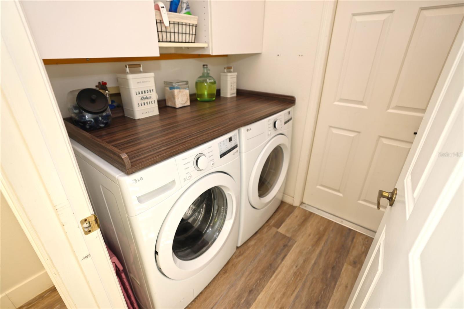 WOODMERE LAKES - Residential