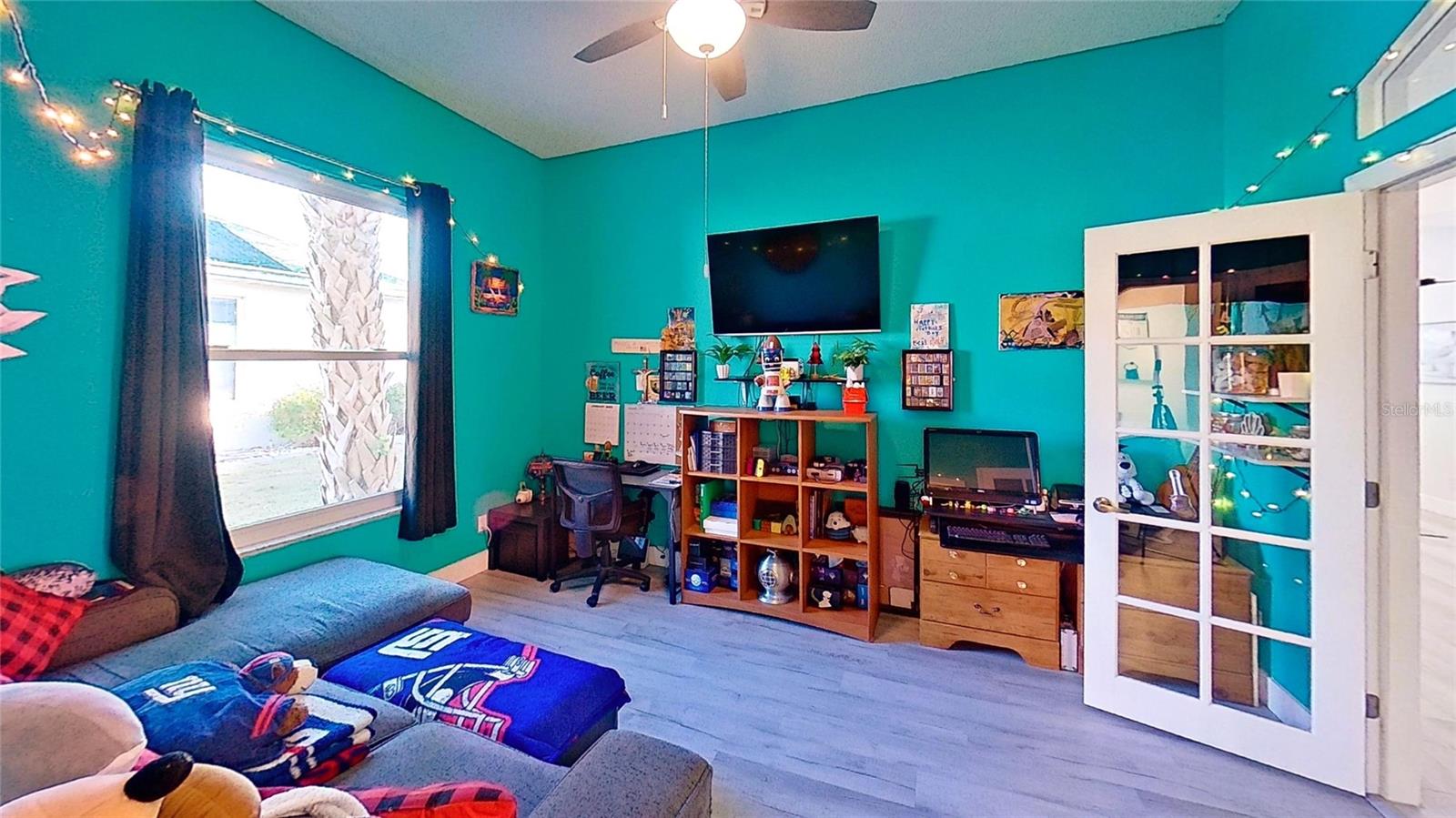 WOODMERE LAKES - Residential