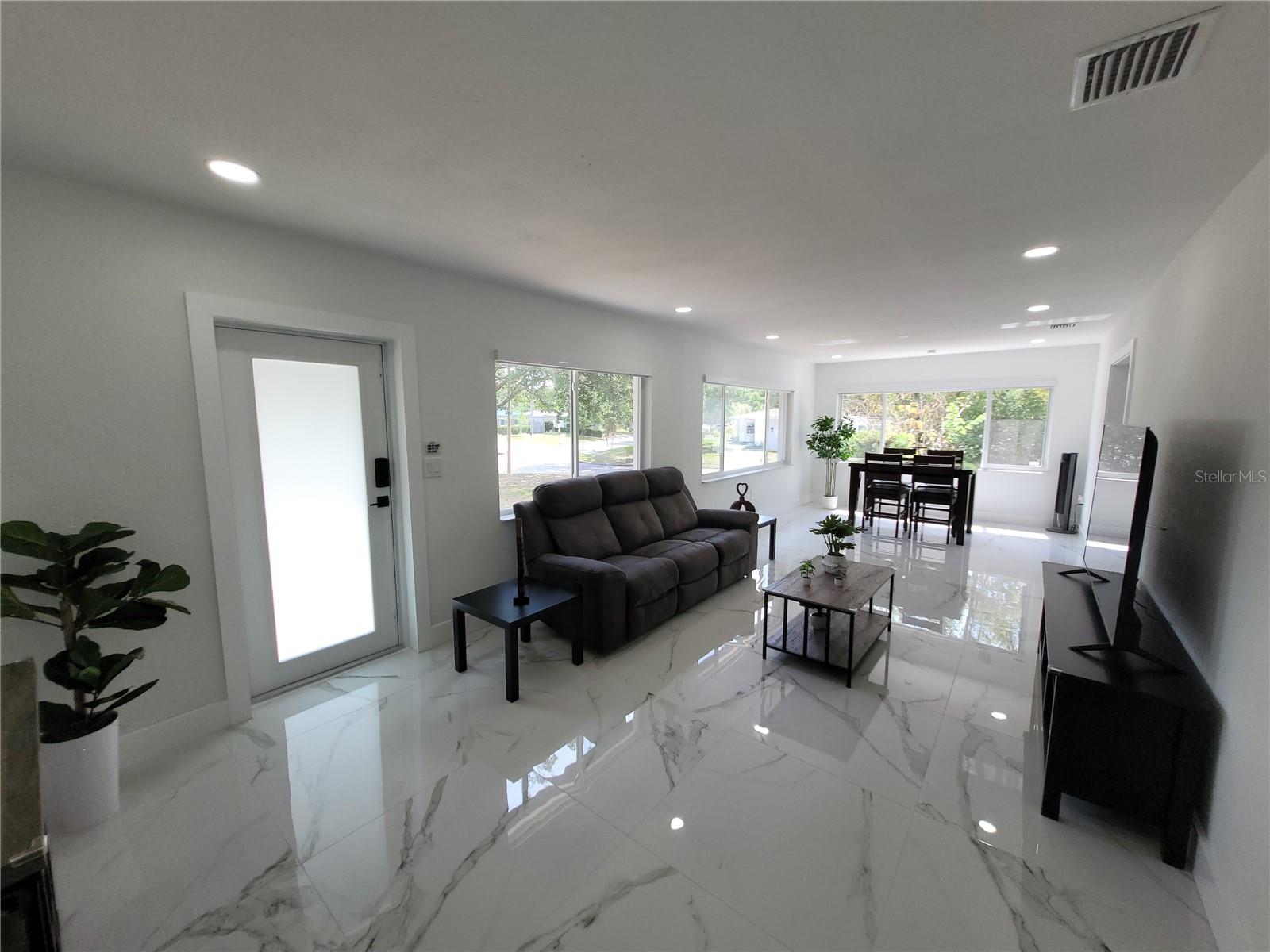 TEMPLE TERRACE GARDENS 2 - Residential