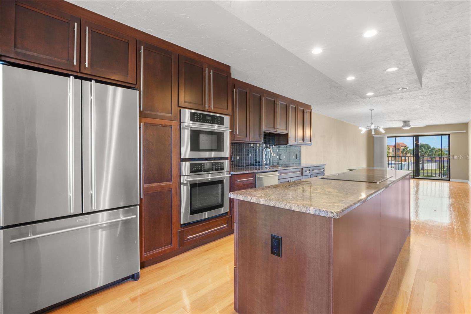 BRIDGEHAMPTON BAY CONDO - Residential