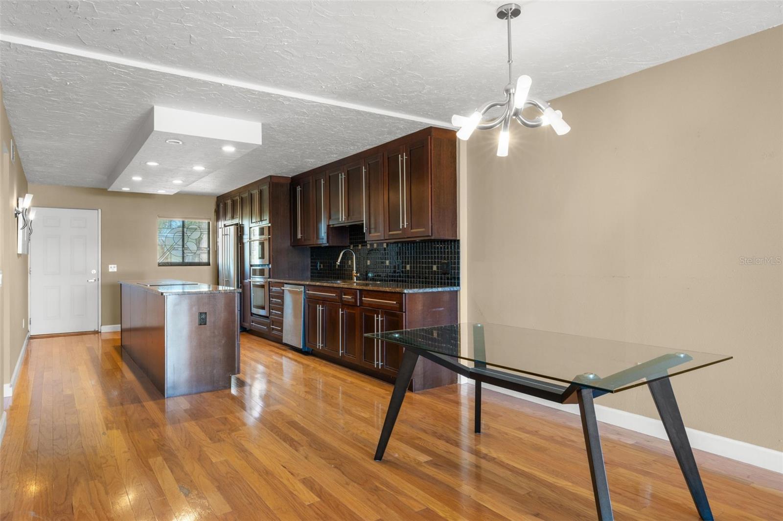 BRIDGEHAMPTON BAY CONDO - Residential