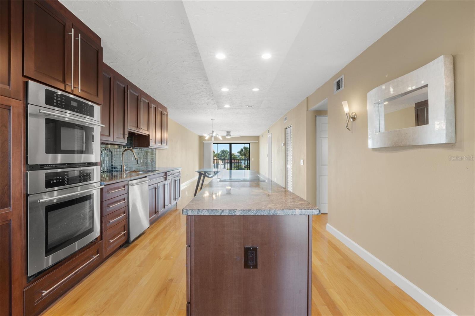 BRIDGEHAMPTON BAY CONDO - Residential