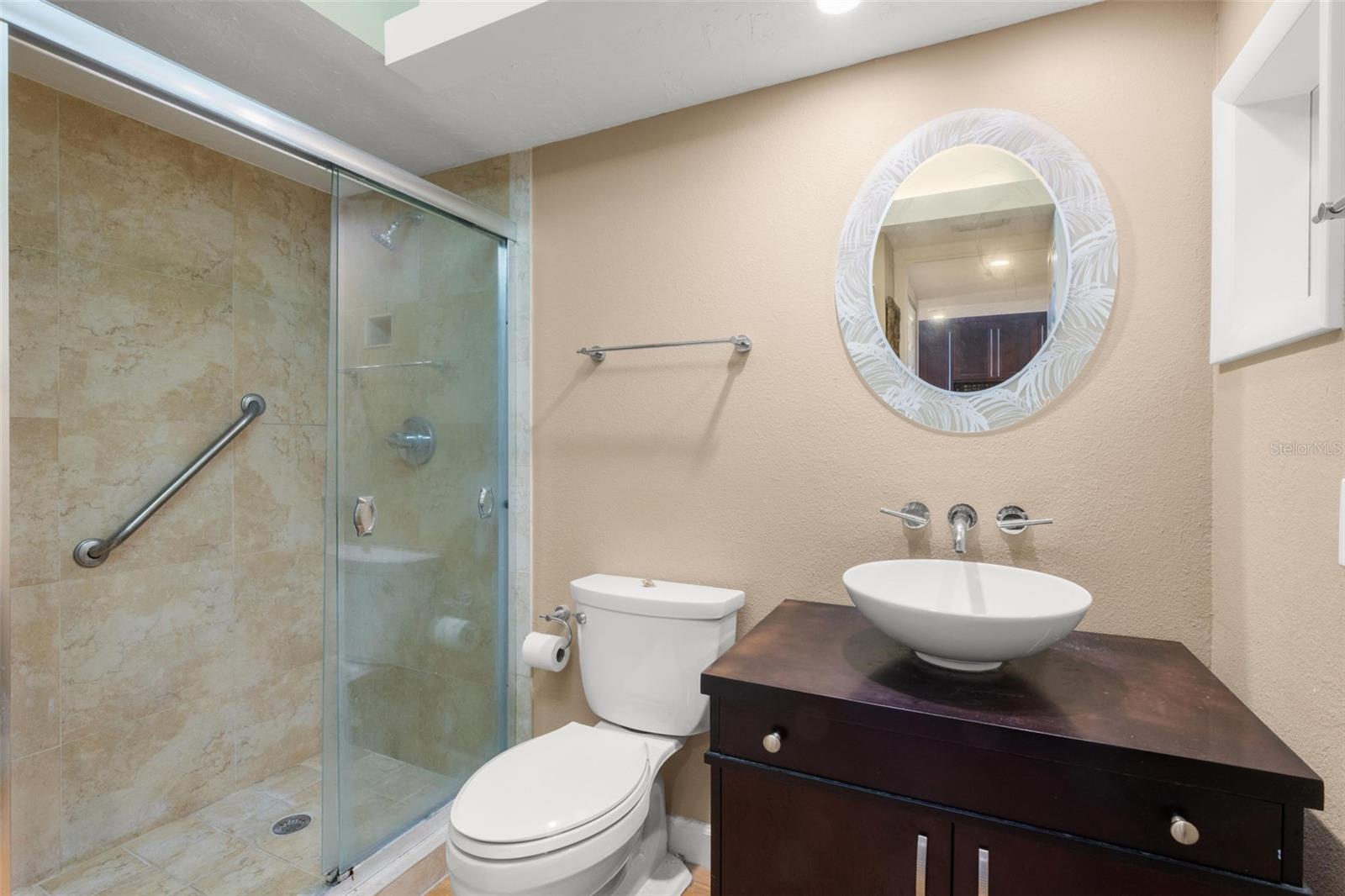 BRIDGEHAMPTON BAY CONDO - Residential