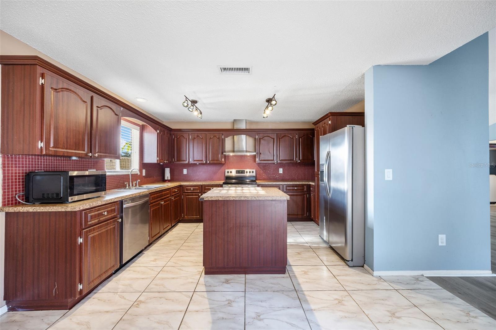 BAYPORT WEST PH I - Residential