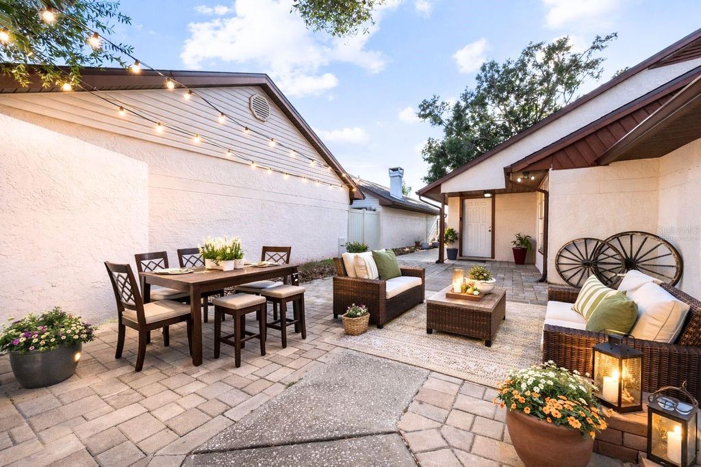 Photo of 10815 Venice Circle, Tampa, FL 33635 (MLS # TB8449720)