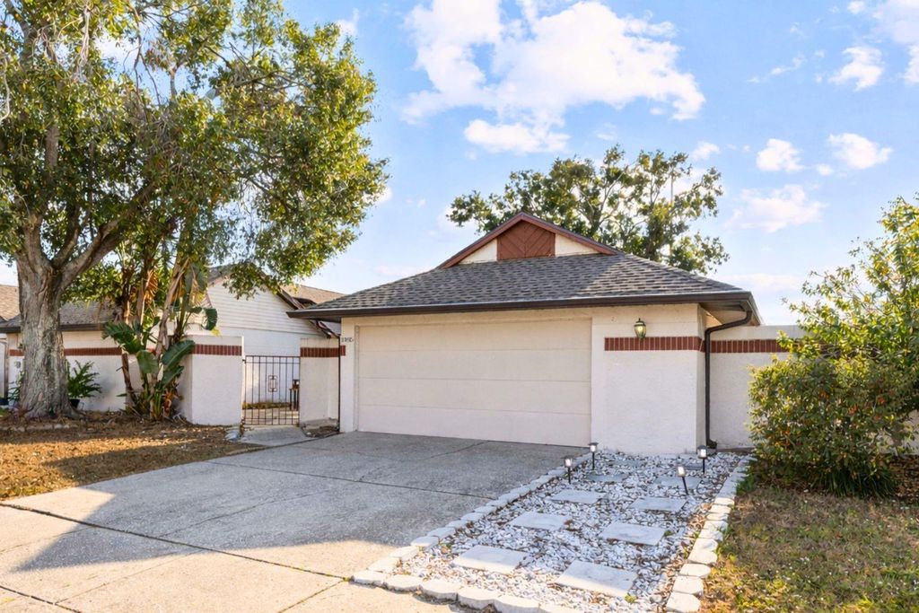 Photo of 10815 Venice Circle, Tampa, FL 33635 (MLS # TB8449720)