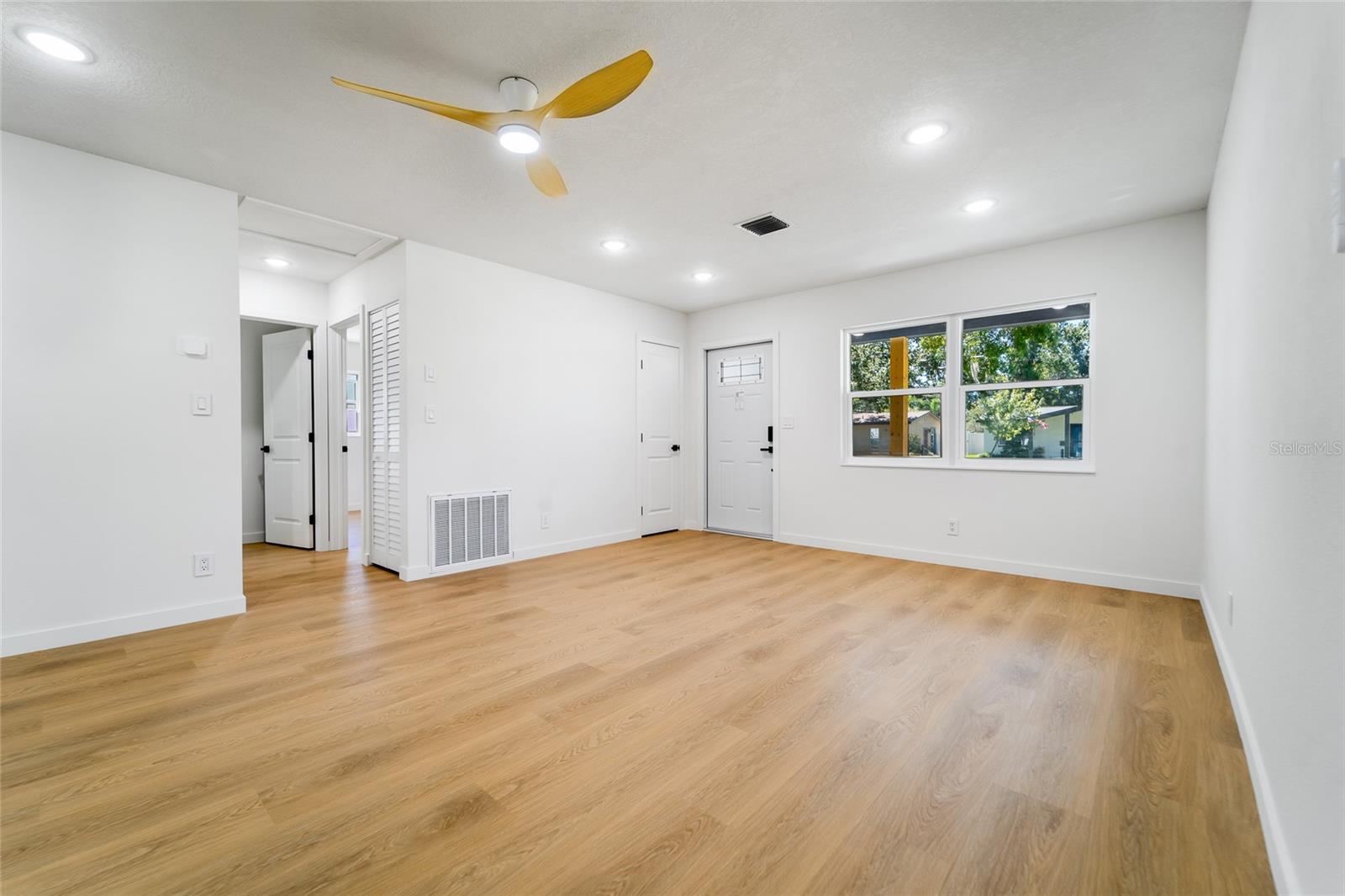 WINSTON PARK - Residential