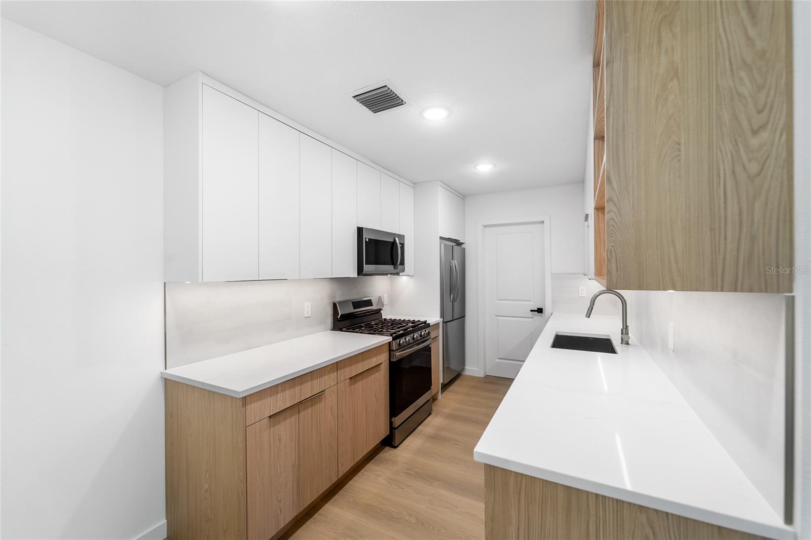 WINSTON PARK - Residential