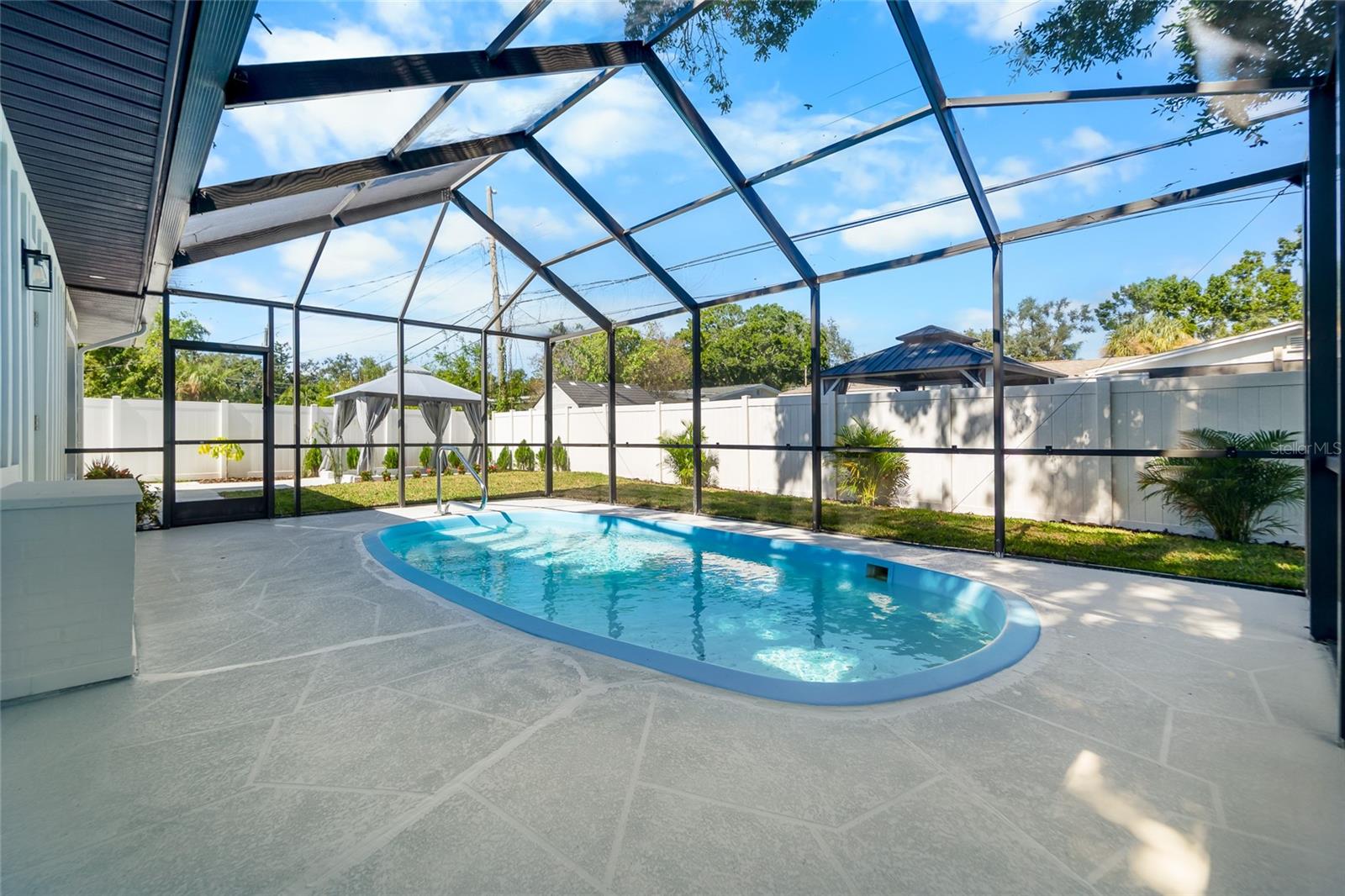 WINSTON PARK - Residential