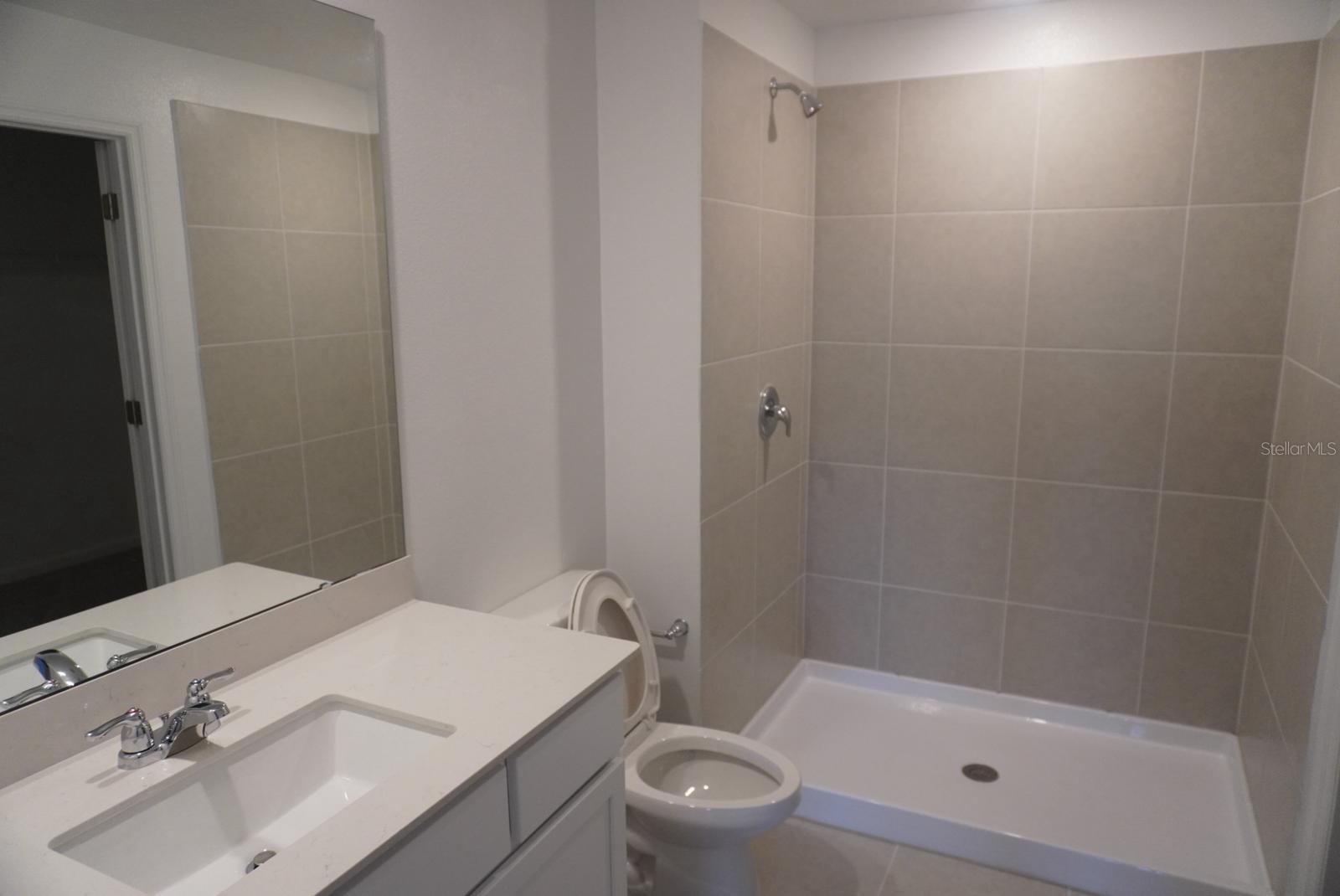 GUM LAKE 50'S - Residential Lease