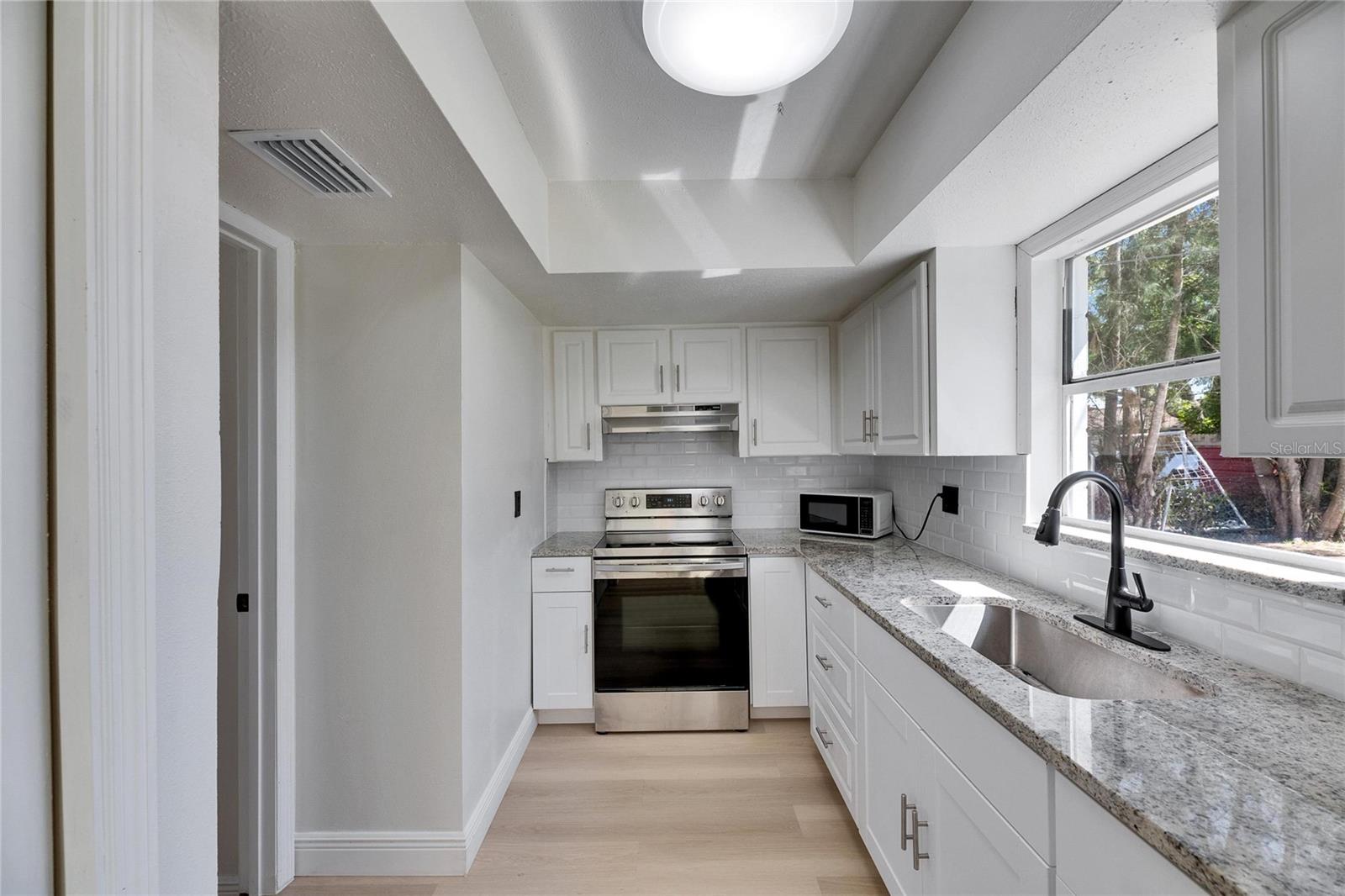 APOLLO BEACH UNIT ONE PT ONE - Residential Lease