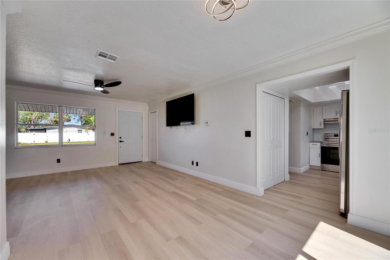 APOLLO BEACH UNIT ONE PT ONE - Residential Lease