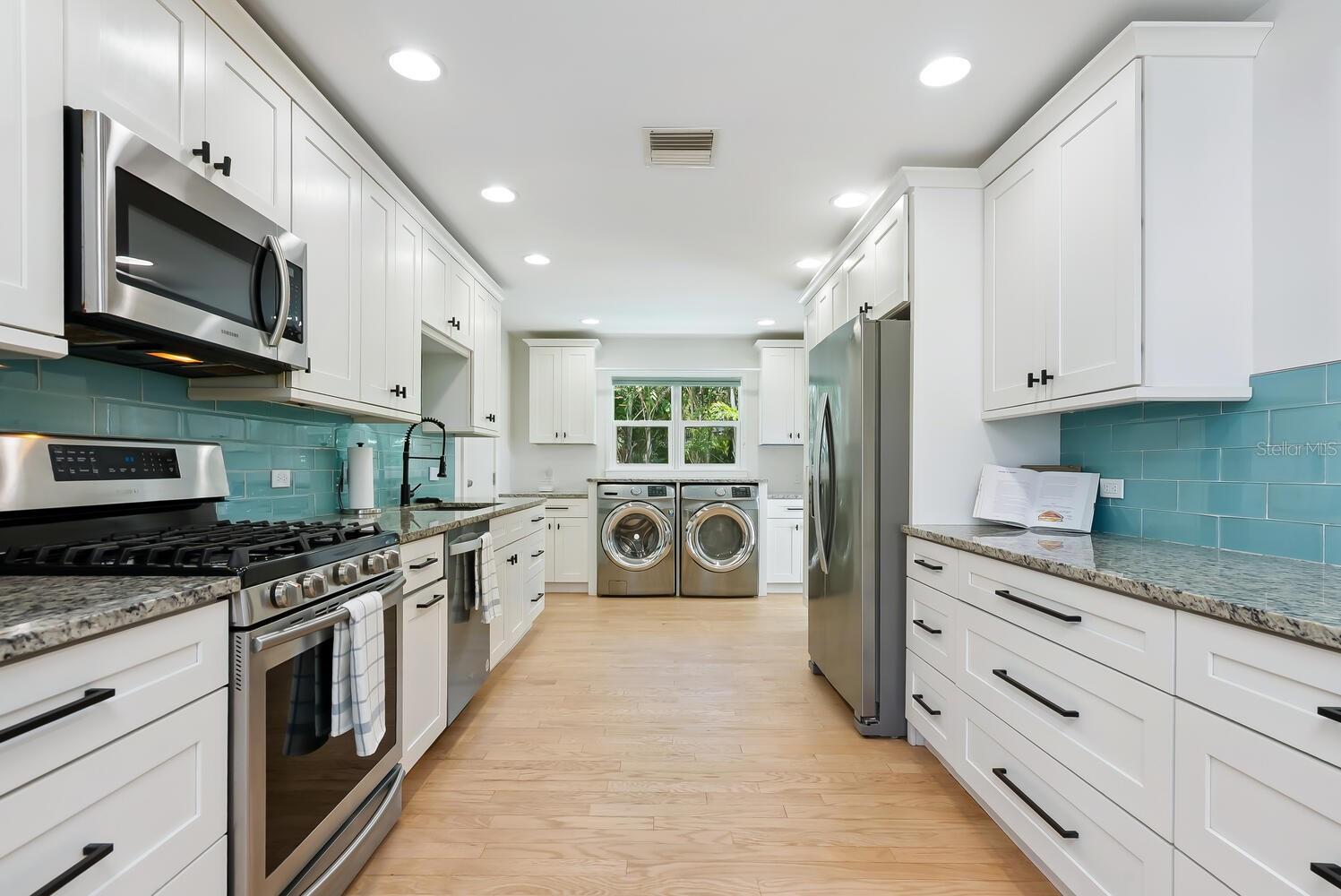 HUDSON BAYOU - Residential