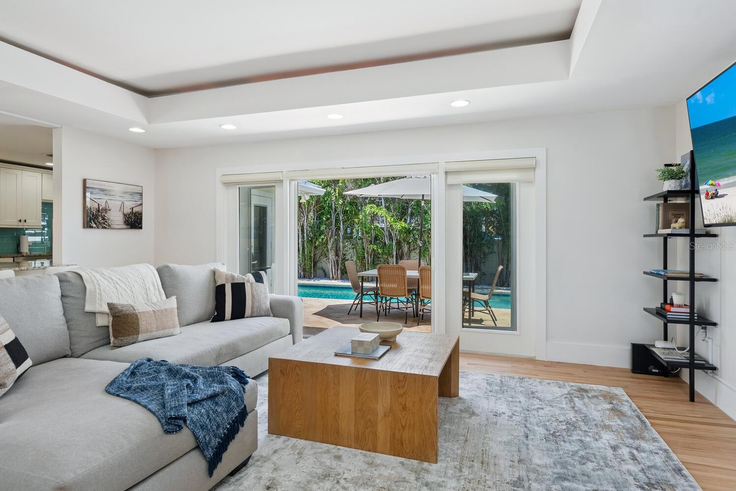 HUDSON BAYOU - Residential