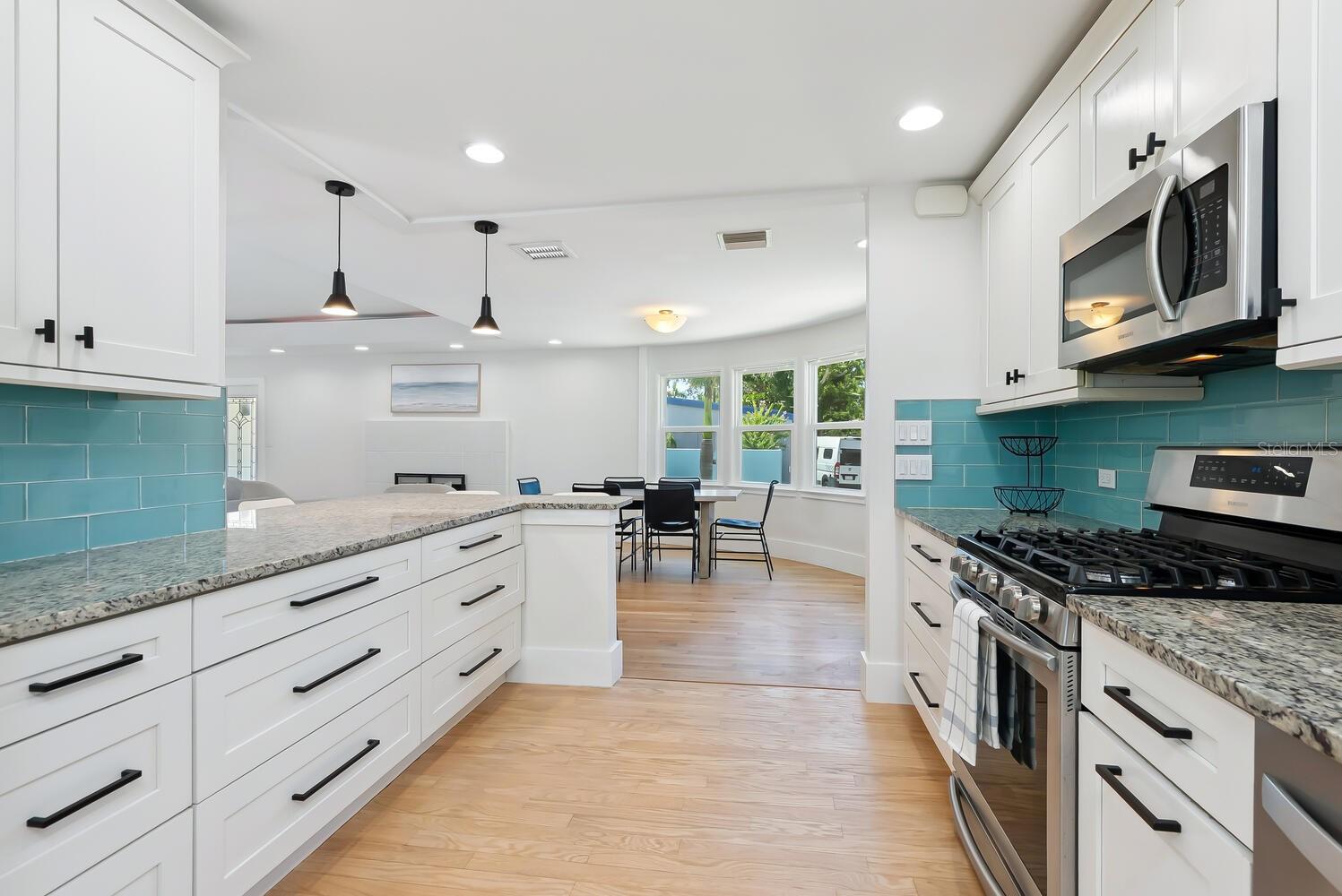 HUDSON BAYOU - Residential