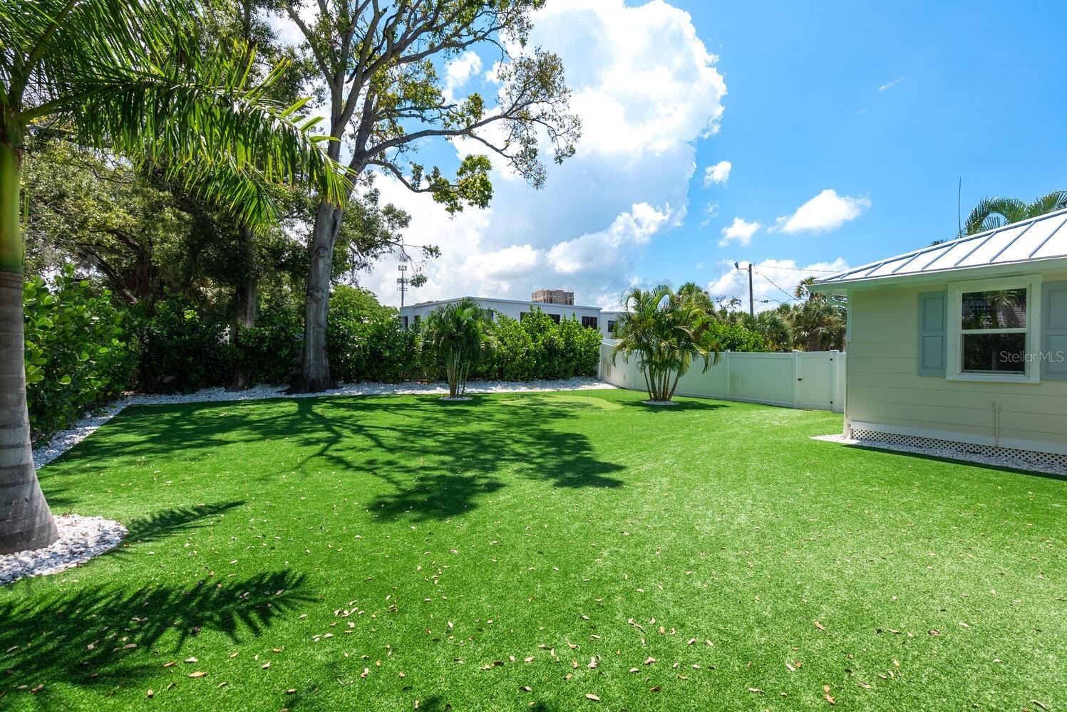 HUDSON BAYOU - Residential