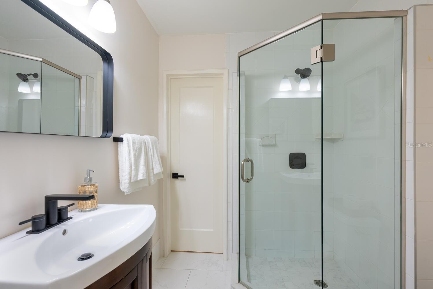 HUDSON BAYOU - Residential