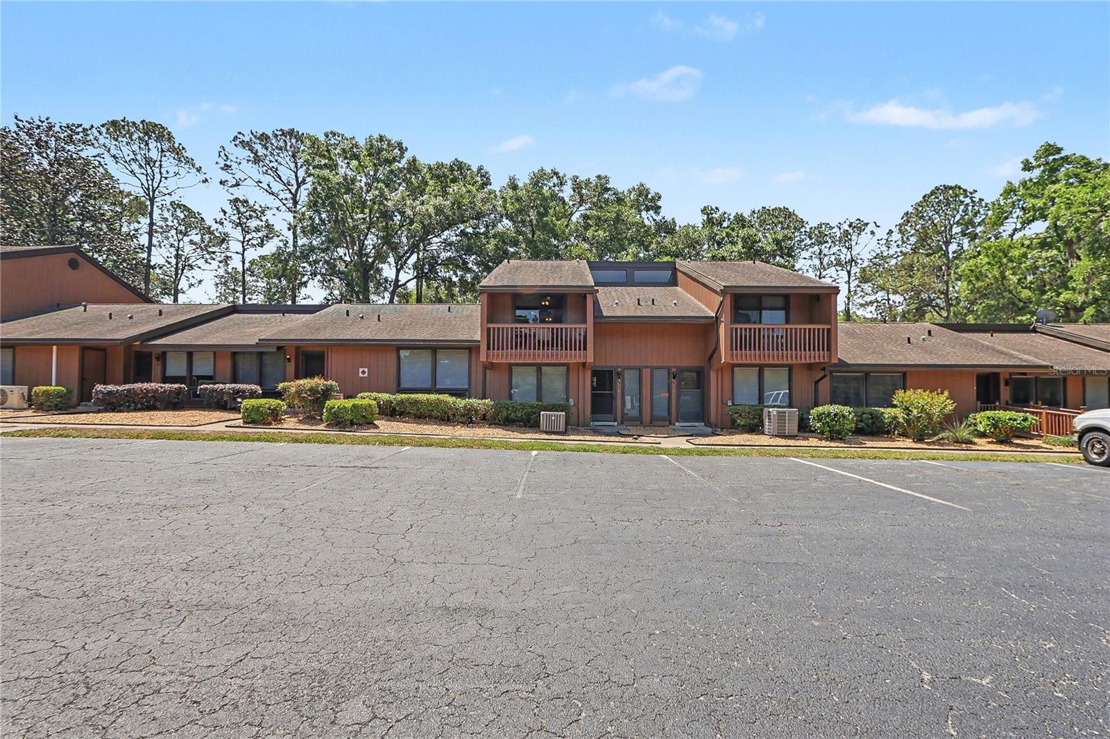 RAINBOW SPGS COUNTRY CLUB ESTATE - Residential