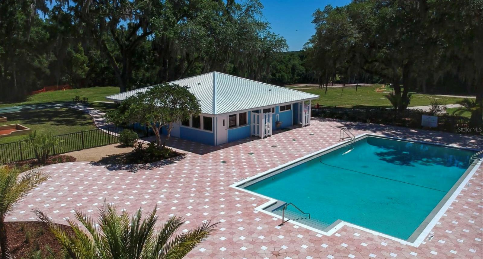 RAINBOW SPGS COUNTRY CLUB ESTATE - Residential