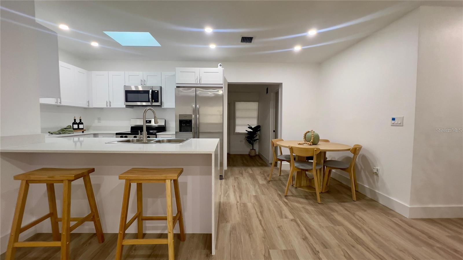 PORT CHARLOTTE SEC 033 - Residential Lease