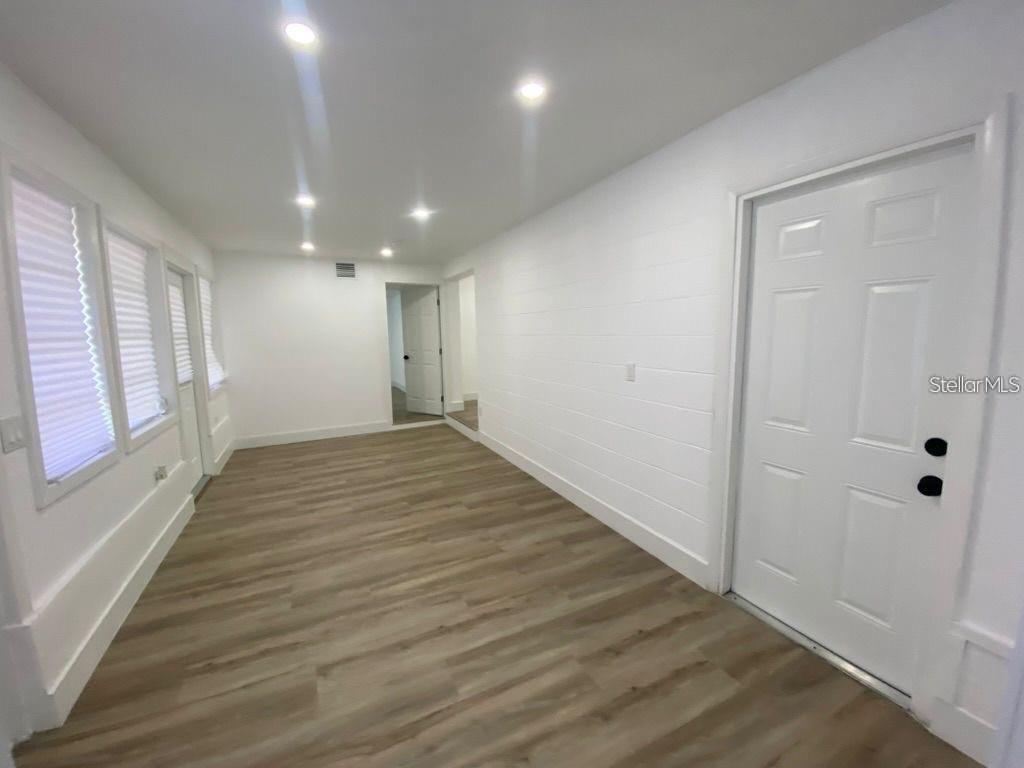 PORT CHARLOTTE SEC 033 - Residential Lease