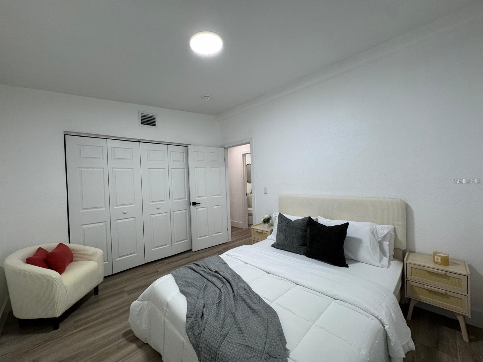 PORT CHARLOTTE SEC 033 - Residential Lease