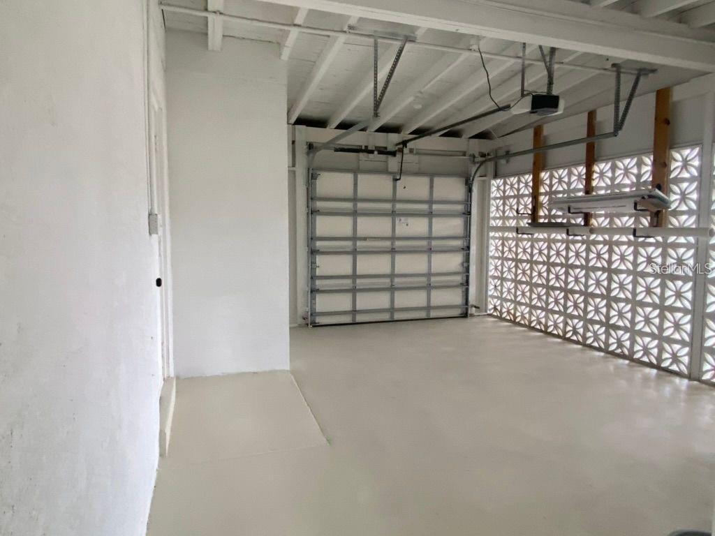 PORT CHARLOTTE SEC 033 - Residential Lease