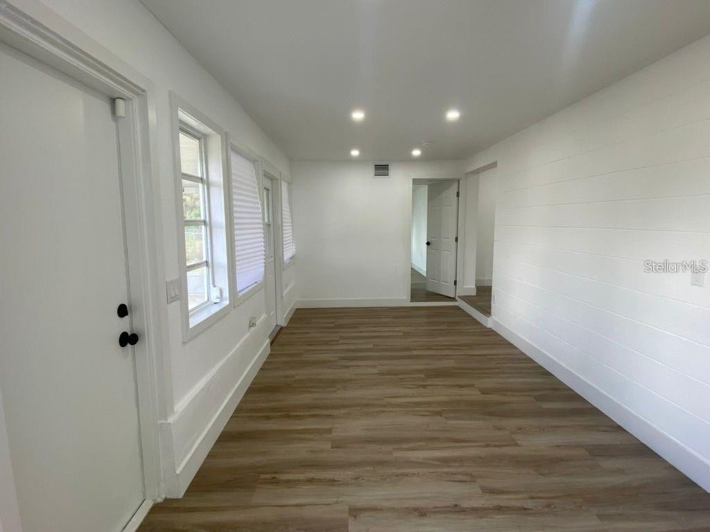 PORT CHARLOTTE SEC 033 - Residential Lease