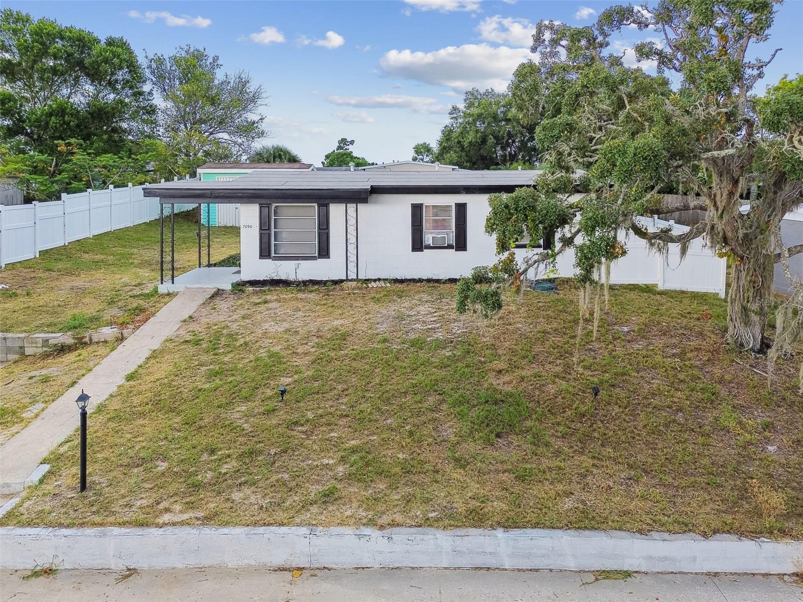 SPRING HILL - Residential