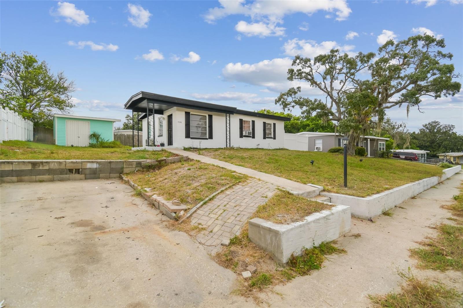 SPRING HILL - Residential