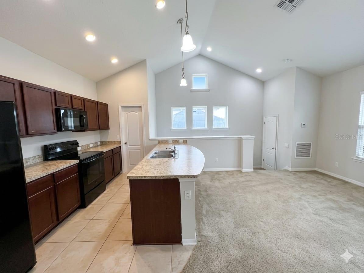 LAUREATE PARK PH 7 - Residential